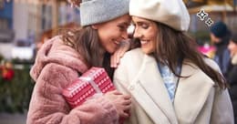 Cosa regalare alla tua migliore amica: le più belle idee regalo di Natale per ragazze