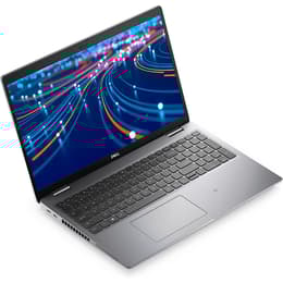 Dell Latitude 5520 15" Core i5 2,6 GHz - SSD 256 GB - 8GB Tastiera Tedesco