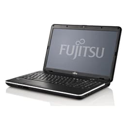 Fujitsu LifeBook A512 15" Core i3 2,3 GHz - SSD 240 GB - 4GB Tastiera Francese