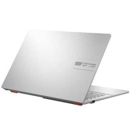 Asus VivoBook Go 15 E1504GA-NJ546W 15" Core i3 3.8 GHz - SSD 512 GB - 8GB - QWERTY - Spagnolo