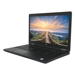 Dell Latitude 5590 15" Core i7 1.9 GHz - SSD 256 GB - 32GB QWERTY - Italiano