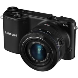NX2000 - Nero + Samsung NX 20-50mm f/3.5-5.6 ED f/3.5-5.6