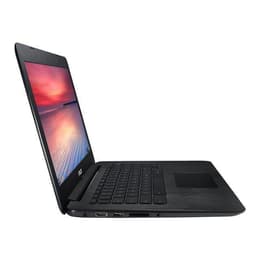 Asus Chromebook C300SA-FN005 Celeron 1.6 GHz 32GB SSD - 4GB AZERTY - Francese