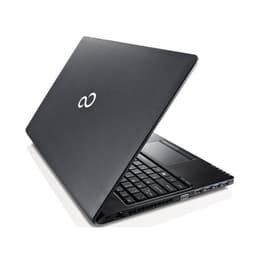 Fujitsu LifeBook E549 14" Core i5 1.6 GHz - SSD 256 GB - 8GB - AZERTY - Francese