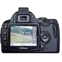 Reflex - Nikon D40 Nero + obiettivo Nikon AF-S DX Nikkor 27-82.5mm f/3.5-5.6G ED II