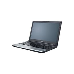 Fujitsu LifeBook A532 15" Core i3 2.5 GHz - SSD 128 GB - 4GB Tastiera Francese