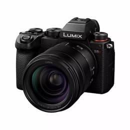 DC-S5D - Nero + panasonic Lumix S 28-200mm f/4.0-7.1 O.I.S Macro f/4.0-7.1