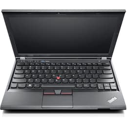 Lenovo ThinkPad X230 12" Core i5 2.5 GHz - SSD 128 GB - 8GB Tastiera Italiano