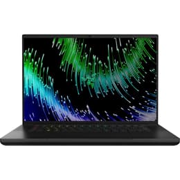 Razer Blade RZ09-0483SFH3-R3F1 16" Core i9 4.4 GHz - SSD 1 TB - 64GB - NVIDIA GeForce RTX 4060 AZERTY - Francese