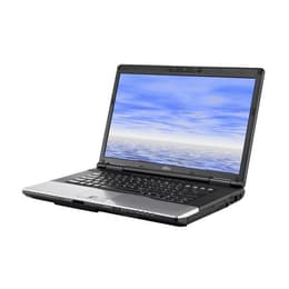 Fujitsu LifeBook E752 15" Core i5 2.6 GHz - HDD 500 GB - 4GB Tastiera Francese