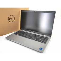 Dell Latitude 5520 15" GHz - SSD 4 TB - 8GB - QWERTY - Olandese