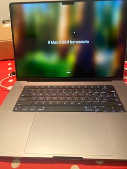 MacBook Pro 14