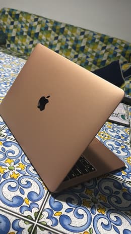 MacBook本体 Macbook Air M1 | Ram 16GB | SSD 2000GB MacBook Air 13